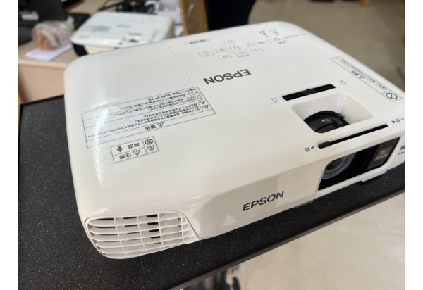 MÁY CHIẾU EPSON EB-W18 GIÁ TỐT