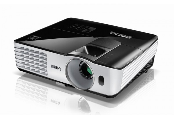 MÁY CHIẾU BENQ  MH680